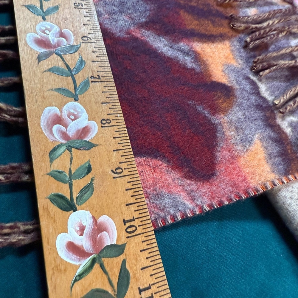 Cashmink‎ Germany Floral Print Acrylic Scarf - Picture 3 of 7
